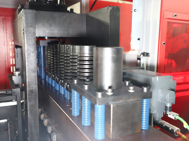 Automatic Tool Magazine for Quick Tool Changes